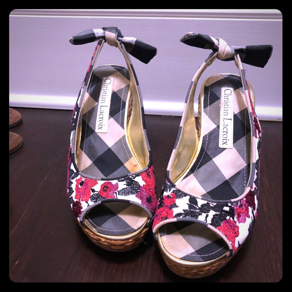 Christian Lacroix embroidered wedges. Size 7.